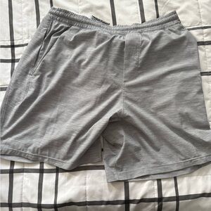 Men's LuluLemon Pace Breaker Shorts